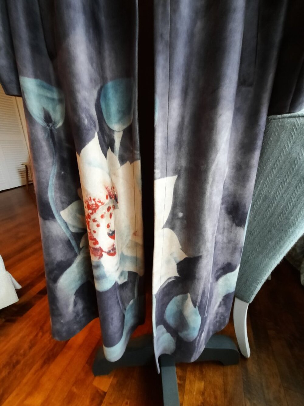 Long duster faux suede coat, statement floral print, soft lavender gray - Picture 3 of 9